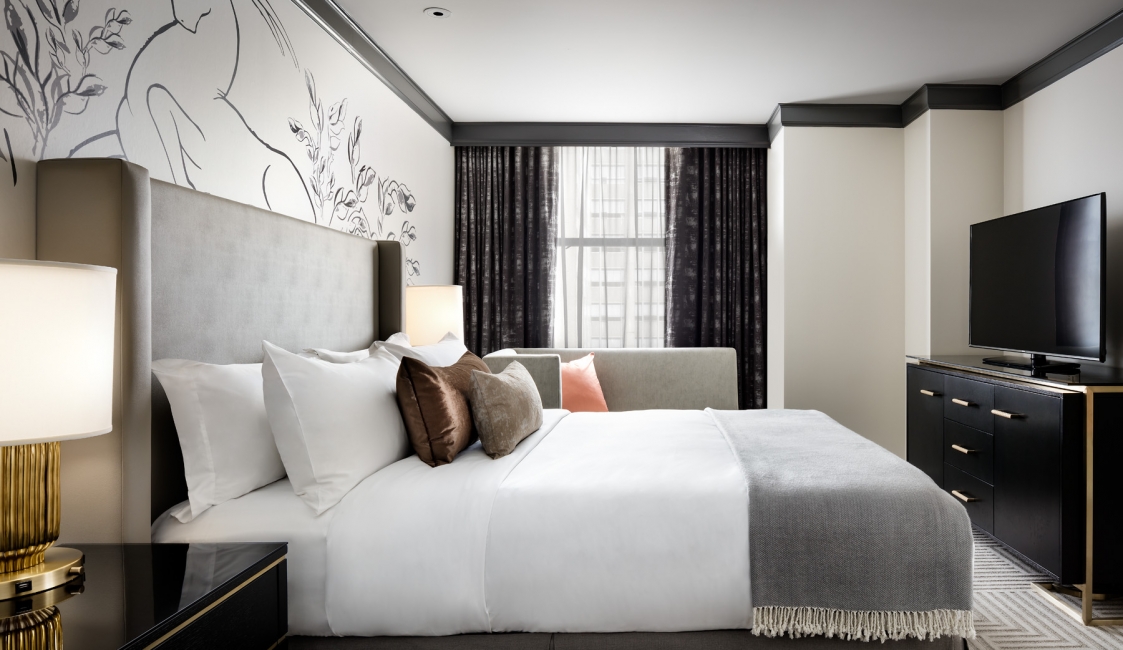 Downtown Chicago Hotel Rooms with a View | The Gwen Hotel